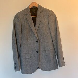Italian Wool J.Crew Blazer size 0
Really nice blazer 100% Italian fabric